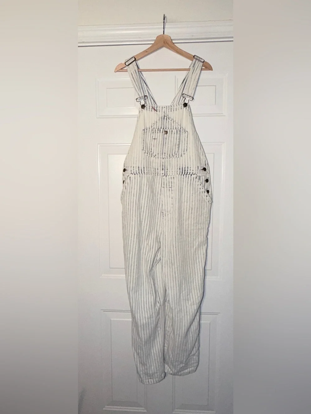 Fahearty Women’s Striped White & Blue Overalls - Casual Workwear Style. Sz M - Picture 1 of 7